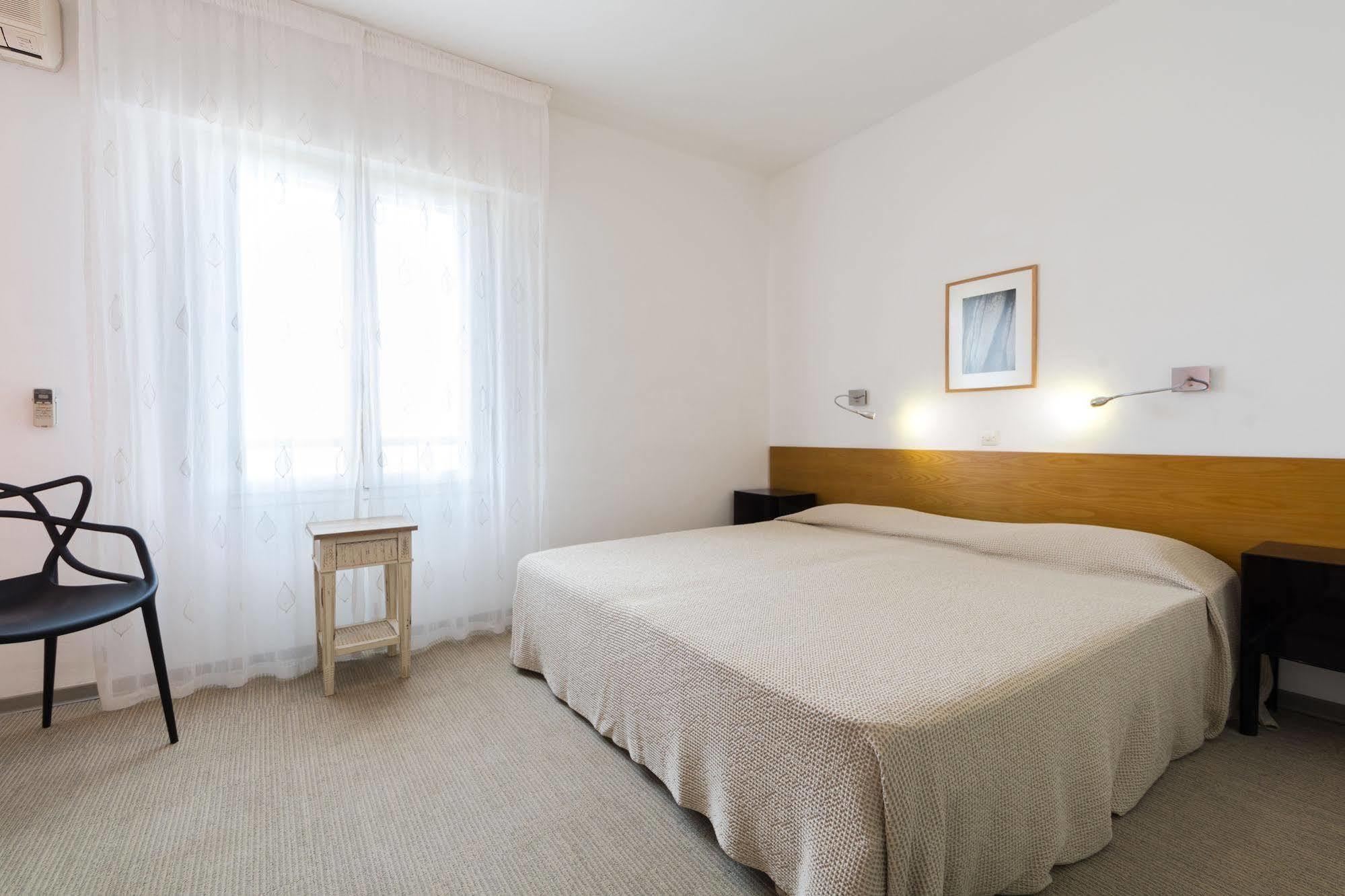 Hotel Cala Di L'Oru LʼÎle-Rousse المظهر الخارجي الصورة